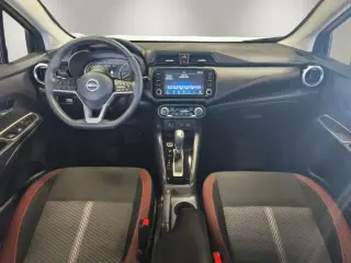 Nissan Versa 2025 SR 4dr Sedan