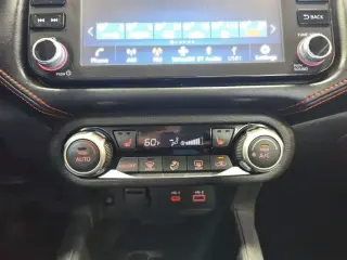 Nissan Versa 2025 SR 4dr Sedan