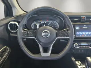Nissan Versa 2025 SR 4dr Sedan