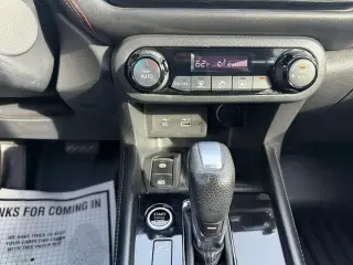 Nissan Kicks 2021 SR 4dr Crossover