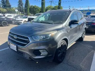 Ford Escape 2017 Titanium 4dr SUV