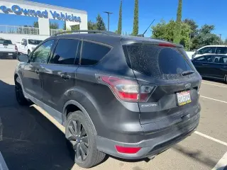 Ford Escape 2017 Titanium 4dr SUV