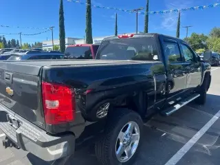 Chevrolet Silverado 2500HD 2014 4x2 LTZ 4dr Crew Cab SB