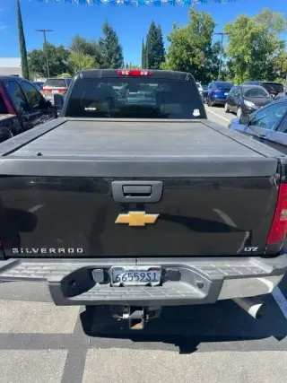 Chevrolet Silverado 2500HD 2014 4x2 LTZ 4dr Crew Cab SB