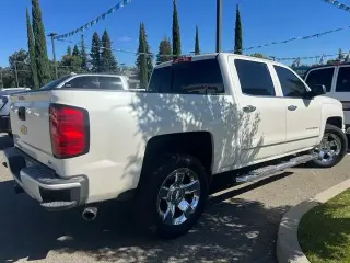Chevrolet Silverado 1500 2015 4x2 LTZ 4dr Crew Cab 5.8 ft. SB