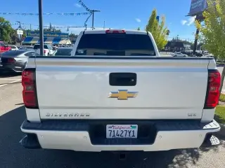 Chevrolet Silverado 1500 2015 4x2 LTZ 4dr Crew Cab 5.8 ft. SB