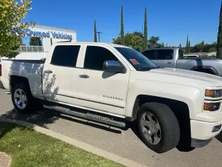 Chevrolet Silverado 1500 2015 4x2 LTZ 4dr Crew Cab 5.8 ft. SB