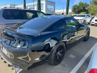 Ford Mustang 2013 GT Premium 2dr Fastback