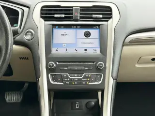 Ford Fusion Hybrid 2018 SE 4dr Sedan