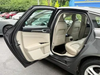 Ford Fusion Hybrid 2018 SE 4dr Sedan
