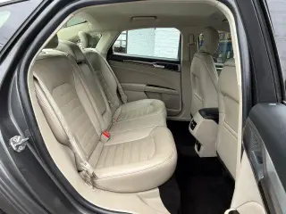 Ford Fusion Hybrid 2018 SE 4dr Sedan