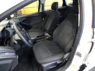 Ford Focus 2015 S 4dr Sedan