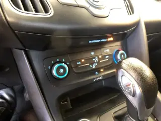 Ford Focus 2015 S 4dr Sedan