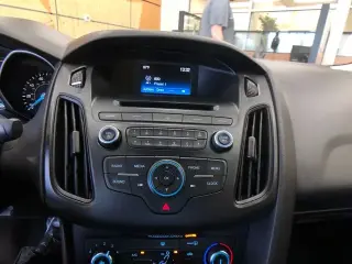 Ford Focus 2015 S 4dr Sedan