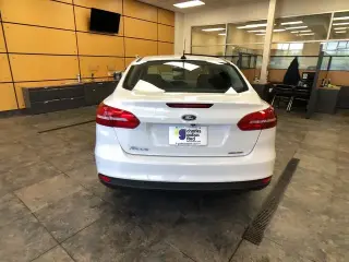 Ford Focus 2015 S 4dr Sedan