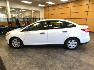 Ford Focus 2015 S 4dr Sedan