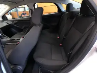 Ford Focus 2015 S 4dr Sedan