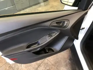 Ford Focus 2015 S 4dr Sedan