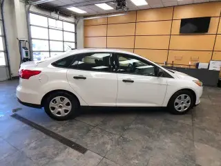 Ford Focus 2015 S 4dr Sedan