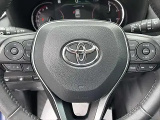 Toyota RAV4 2025 AWD XLE Premium SUV de 4 puertas