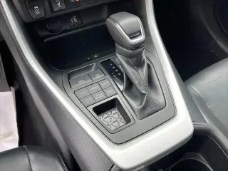 Toyota RAV4 2025 AWD XLE Premium SUV de 4 puertas