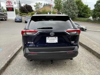 Toyota RAV4 2025 AWD XLE Premium SUV de 4 puertas