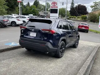 Toyota RAV4 2025 AWD XLE Premium SUV de 4 puertas