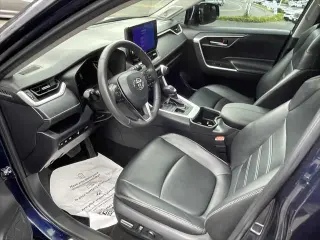 Toyota RAV4 2025 AWD XLE Premium SUV de 4 puertas