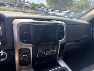Ram 1500 2016 4x4 Big Horn Cabina Doble de 4 puestas y caja corta de 5.5 pies