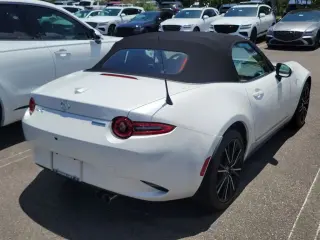 Mazda MX-5 Miata 2025 Grand Touring 2 puertas descapotable 6M