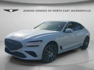 Sedán de 4 puertas Genesis G70 2.5T Standard 2025