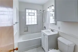 Propiedad en alquiler con 2 dormitorios y 1 baño en Cleveland