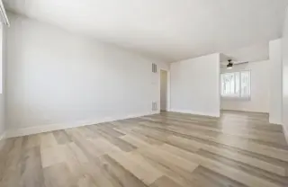 1 Bedroom Apt in Hawthorne