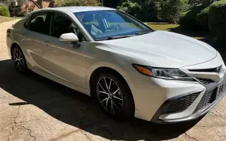 2022 Camry SE
