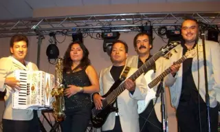 🎶 Música Latina en Vivo 🎶