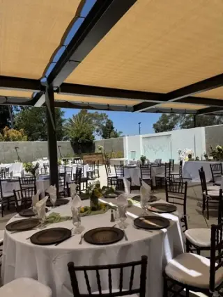 Varios espacios para tu fiesta