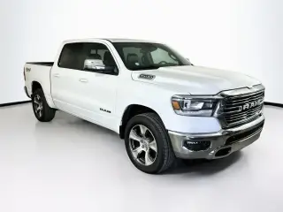 Ram 1500 2023 4x4 Laramie Crew Cab 4 puertas, caja corta de 5.6 pies
