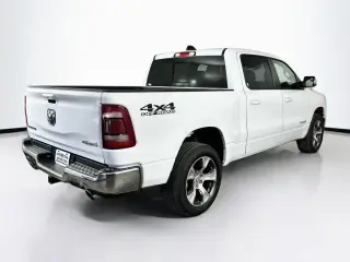 Ram 1500 2023 4x4 Laramie Crew Cab 4 puertas, caja corta de 5.6 pies