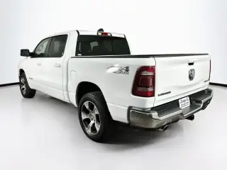 Ram 1500 2023 4x4 Laramie Crew Cab 4 puertas, caja corta de 5.6 pies