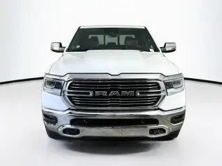 Ram 1500 2023 4x4 Laramie Crew Cab 4 puertas, caja corta de 5.6 pies