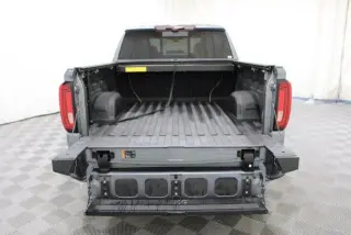 GMC Sierra 1500 2021 4x4 Denali 4dr Crew Cab 5.8 ft. SB