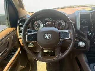 Ram 1500 2020 4x2 Laramie Longhorn 4dr Crew Cab 5.6 ft. SB Pickup