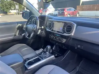 2021 TACOMA SR5 V6 4X4