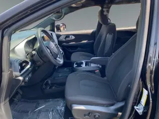 Chrysler Pacifica 2024 Touring 4dr Mini-Van