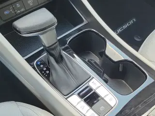 Hyundai TUCSON 2025 SE 4dr SUV