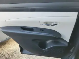 Hyundai TUCSON 2025 SE 4dr SUV