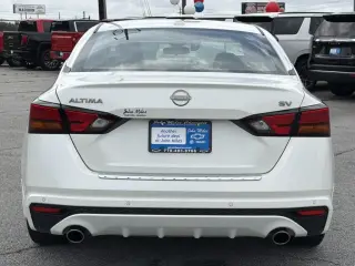 Nissan Altima 2023 2.5 SV 4dr Sedan