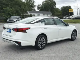 Nissan Altima 2023 2.5 SV 4dr Sedan