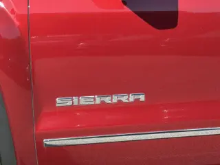 GMC Sierra 1500 2018 4x4 SLT 4dr Crew Cab 5.8 ft. SB
