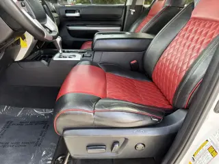 Toyota Tundra 2018 4x4 SR5 4dr CrewMax Cab Pickup SB (5.7L V8 FFV)